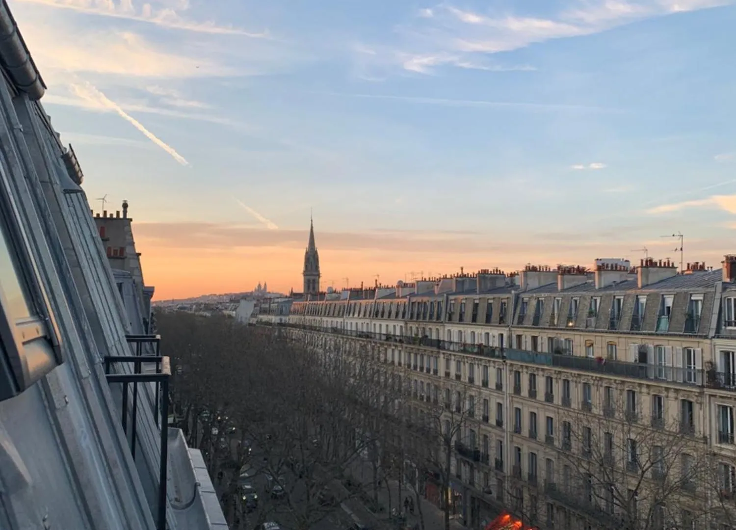 Magnifique Appartement Metro Voltaire París Francia